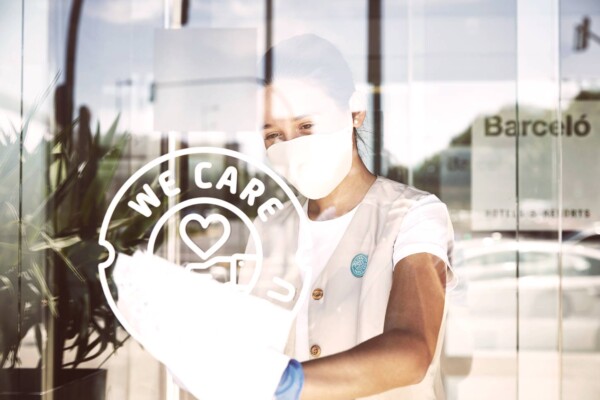 hotel-staff-cleaning-Travel-Safely-post-covid